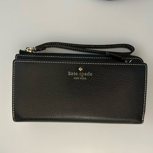 Kate Spade Wristlet Wallet